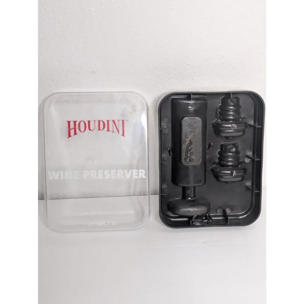 Houdini Wine Preserver Vacuum Pump with 2 Stoppers New Open Box